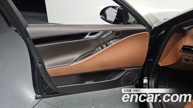 Genesis G80 Бензин 2.5 турбо 2WD — Фото автомобиля 24