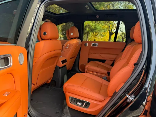 Li Auto L9 — Фото автомобиля 5