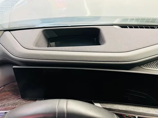 BMW 7 Series — Фото автомобиля 27