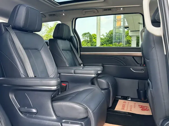 GAC Trumpchi M8 — Фото автомобиля 18