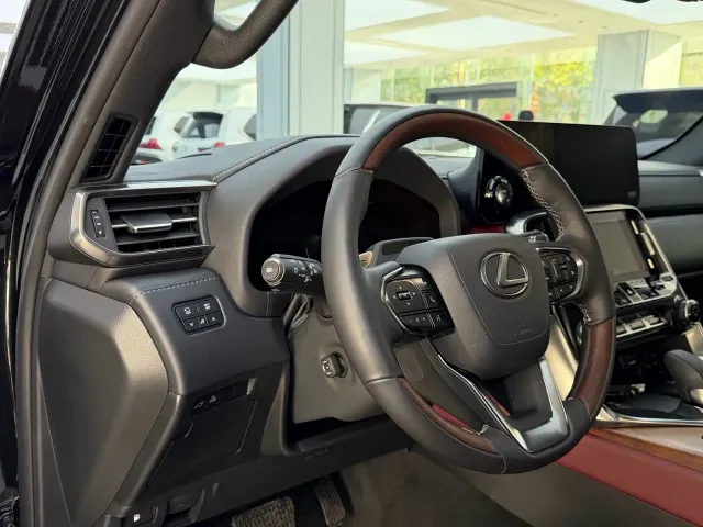 Lexus LX — Фото автомобиля 21