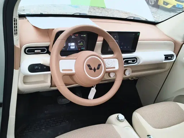Wuling Hongguang Mini EV — Фото автомобиля 9