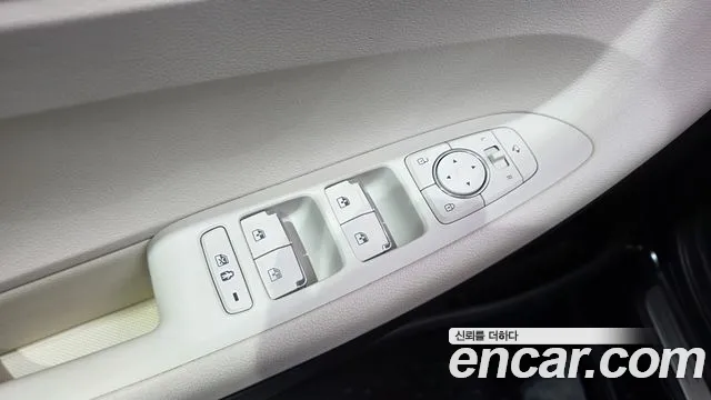Hyundai Grandeur Grandeur (New) Hybrid — Фото автомобиля 27