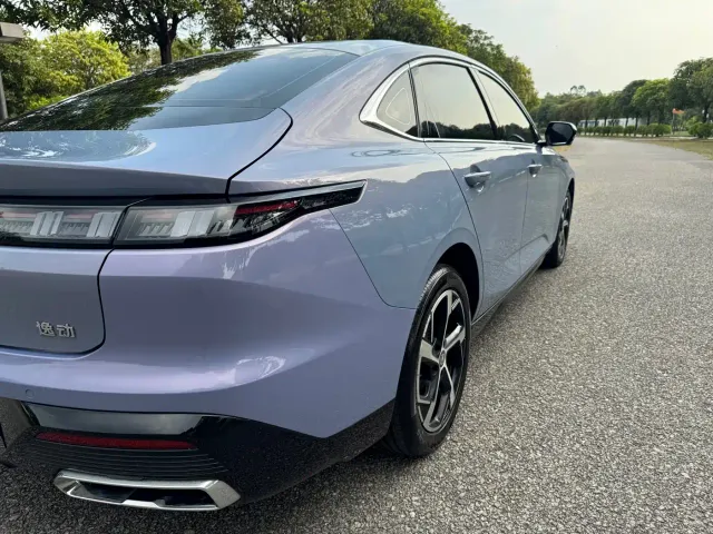 Changan Eado — Фото автомобиля 10