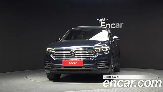 Volkswagen Touareg Touareg 3 поколение 3.0 TDI Premium — Фото автомобиля 3