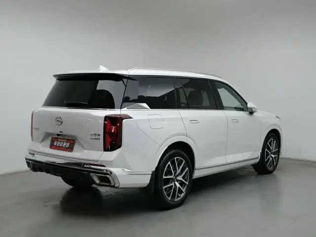 GAC Trumpchi GS8 — Фото автомобиля 2