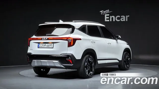 Kia Seltos New — Фото автомобиля 2