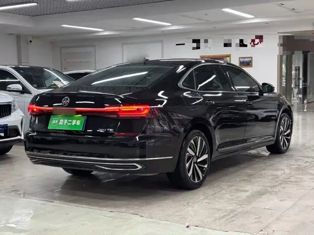 Volkswagen Passat — Фото автомобиля 6