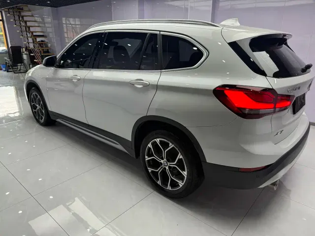 BMW X1 — Фото автомобиля 6