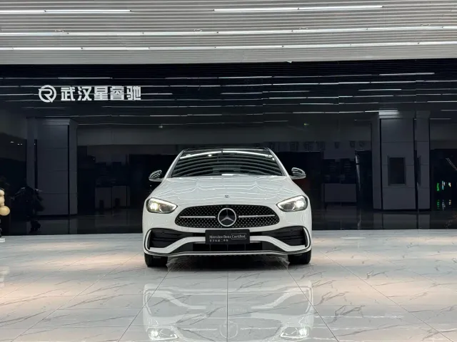 Mercedes-Benz C-Class — Фото автомобиля 3