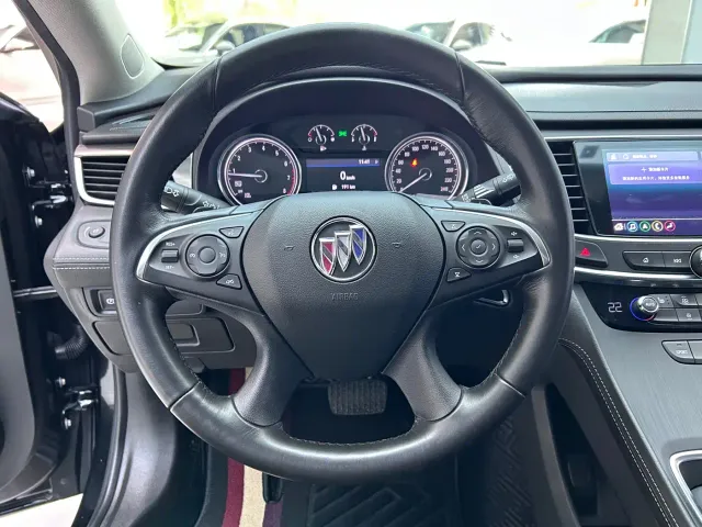 Buick LaCrosse — Фото автомобиля 16