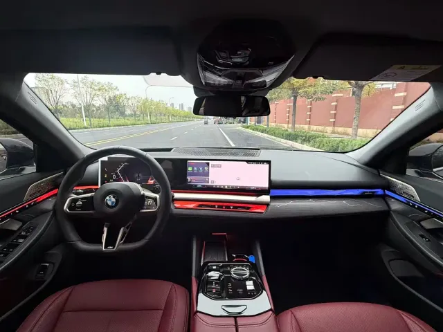 BMW 5 Series — Фото автомобиля 28