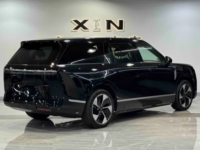 Xpeng GX — Фото автомобиля 6