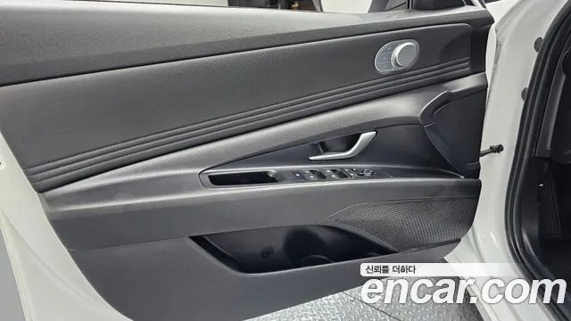 Hyundai AVANTE Avante (CN7) — Фото автомобиля 23