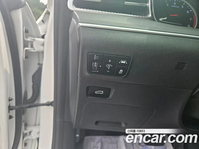 Kia K5 K5 3 поколение 2.0 LPI(Для проката) — Фото автомобиля 12