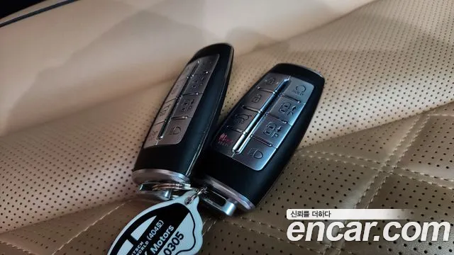 Genesis GV80 — Фото автомобиля 16