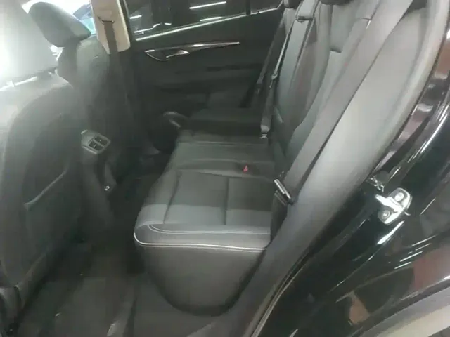 Buick Envision Plus — Фото автомобиля 16