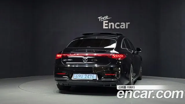 Фотография автомобиля — Mercedes-Benz EQS