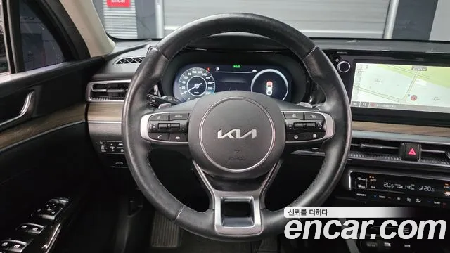 Kia K5 Generation 3 — Фото автомобиля 12