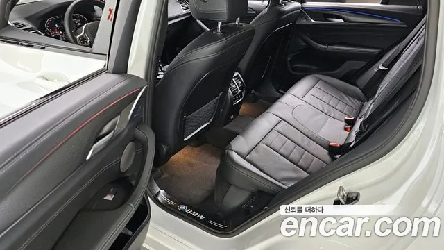 BMW X4 xDrive20i M Sport Pro Special Edition — Фото автомобиля 11