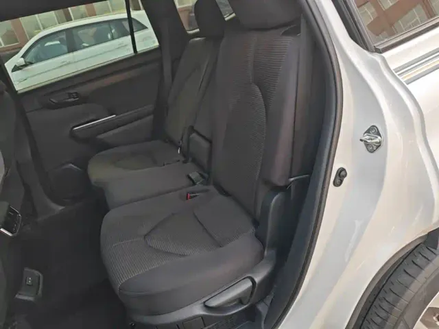 Toyota Crown Kluger — Фото автомобиля 16