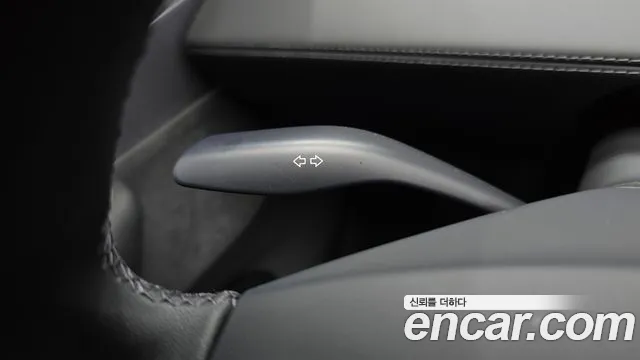 Tesla Model Y — Фото автомобиля 27