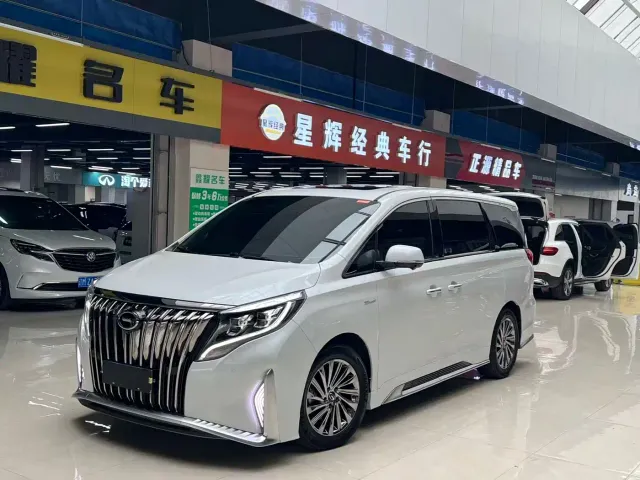 Фотография автомобиля — GAC Trumpchi M8