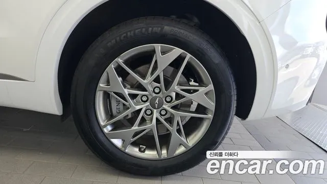 Genesis GV70 — Фото автомобиля 6