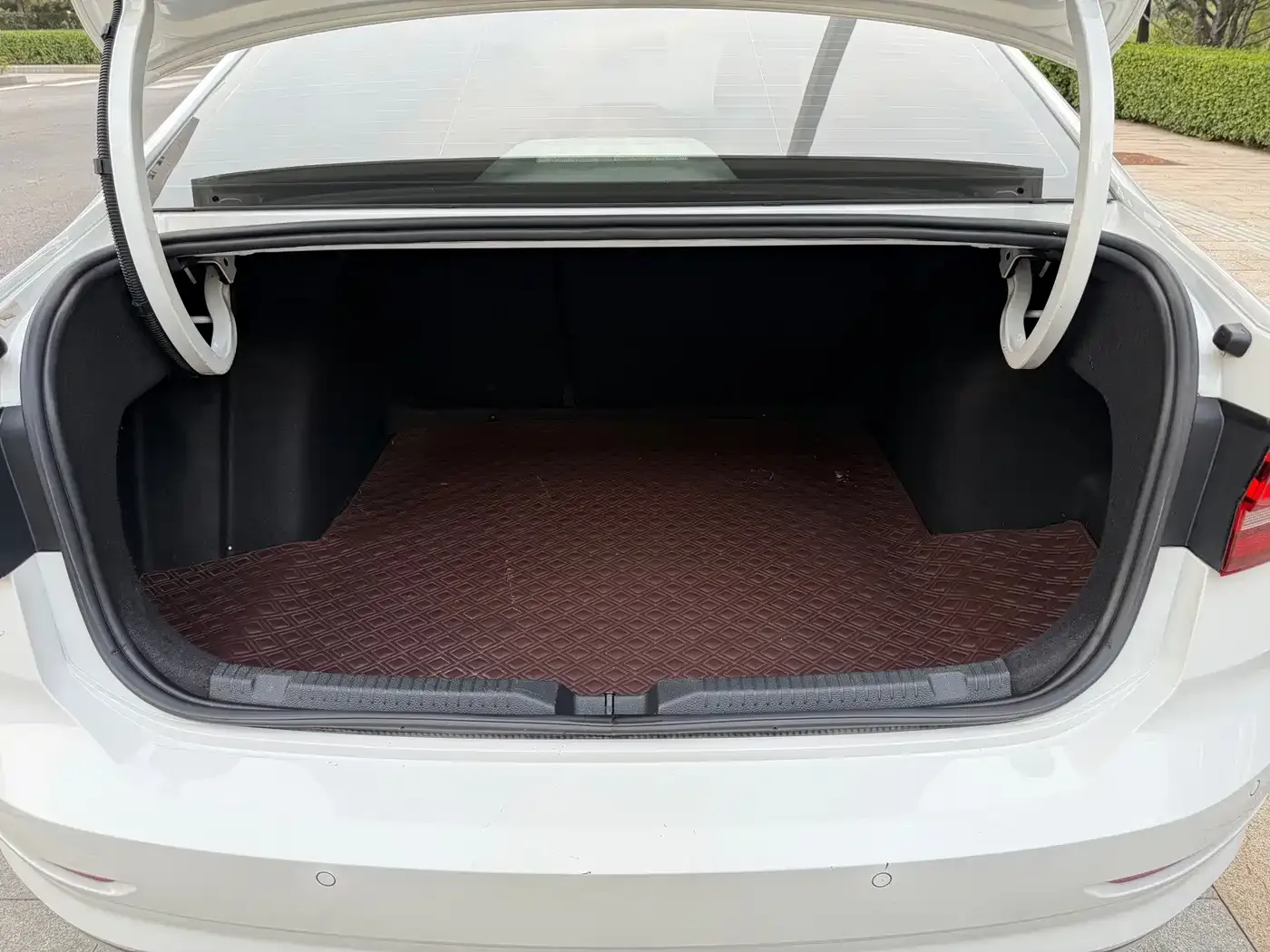 Volkswagen Lavida 2022 1.5L Auto Comfort Edition — Фото автомобиля 12