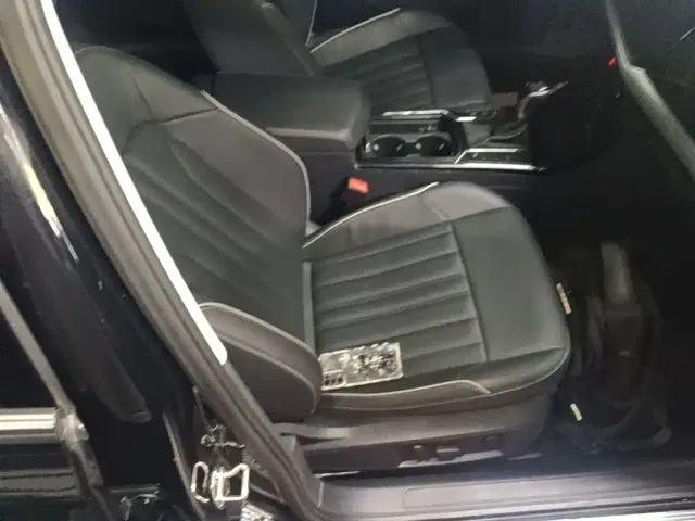 Volkswagen Passat — Фото автомобиля 24