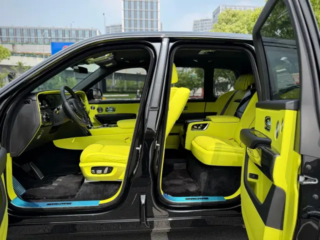 Rolls-Royce Cullinan — Фото автомобиля 20