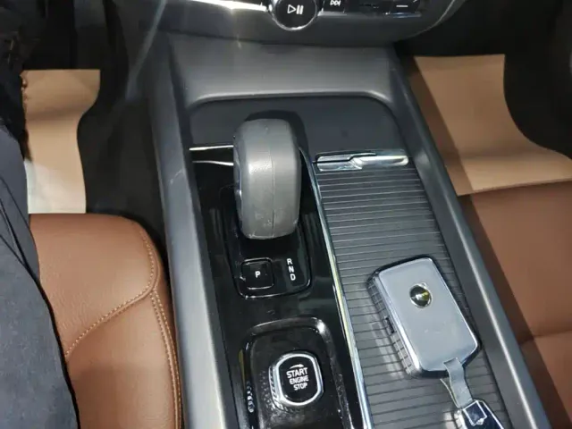 Volvo S60 — Фото автомобиля 13