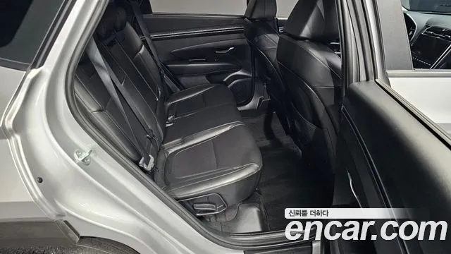 Hyundai Tucson Tucson (NX4) Дизель 2.0 2WD — Фото автомобиля 11
