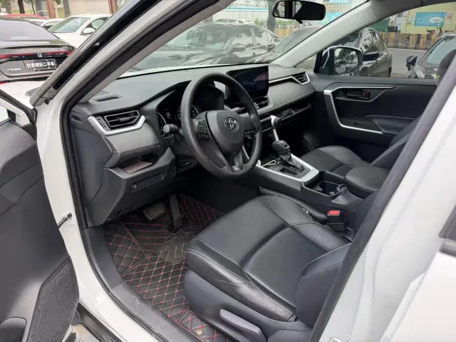 Toyota Wildlander — Фото автомобиля 2