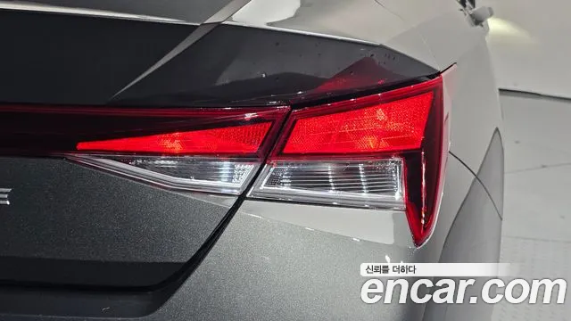 Hyundai Avante CN7 — Фото автомобиля 8
