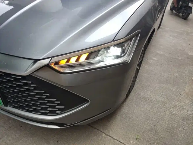 BYD Qin PLUS — Фото автомобиля 23