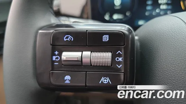 Hyundai Grandeur Grandeur (GN7) 2.5 Бензин 2WD — Фото автомобиля 16