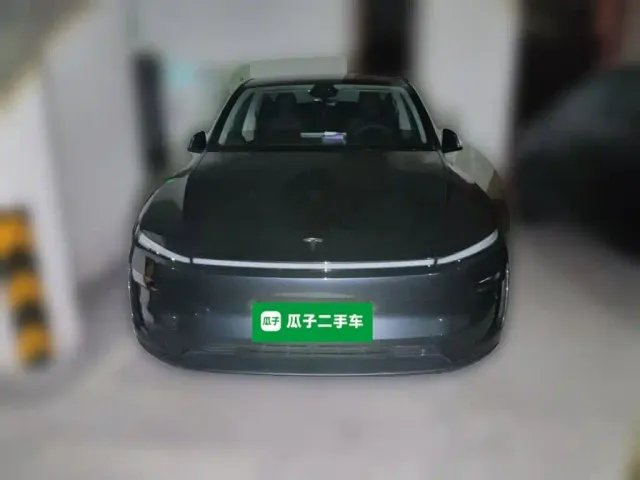 Tesla Model Y — Фото автомобиля 2