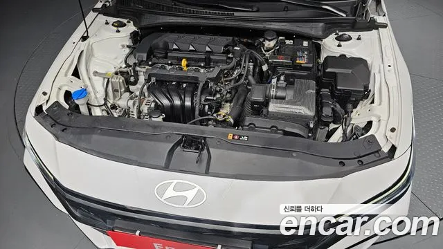 Hyundai Avante CN7 — Фото автомобиля 9