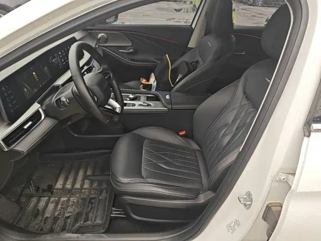 Chery Arrizo 8 — Фото автомобиля 14