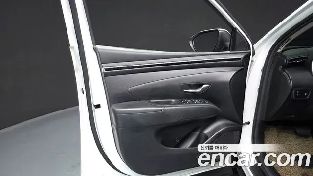 Hyundai Tucson Tucson (NX4) Бензин 1.6 турбо 2WD — Фото автомобиля 24