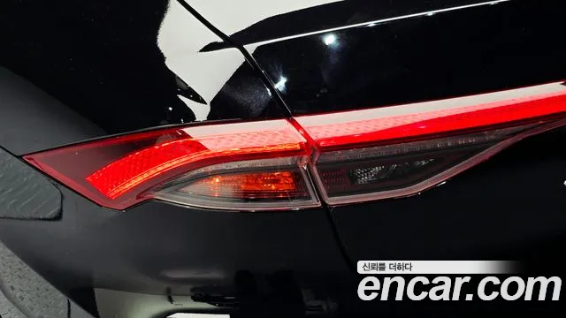 Hyundai Grandeur (New) Hybrid — Фото автомобиля 8