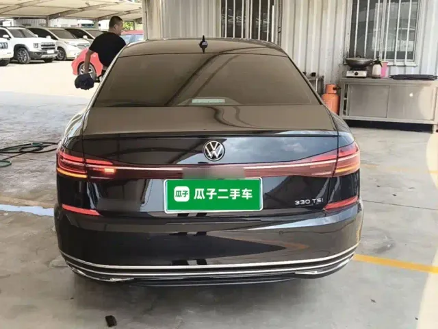 Volkswagen Passat — Фото автомобиля 5