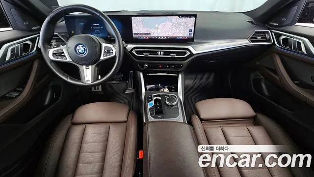 BMW i4 — Фото автомобиля 7