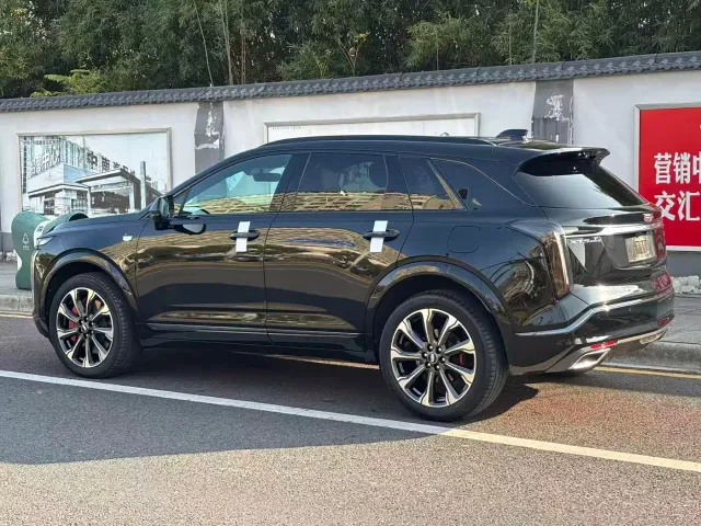 Cadillac XT5 — Фото автомобиля 8