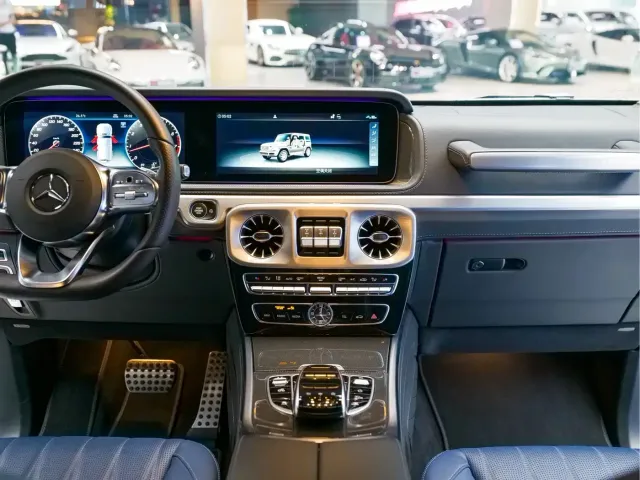 Mercedes-Benz G-Class — Фото автомобиля 12