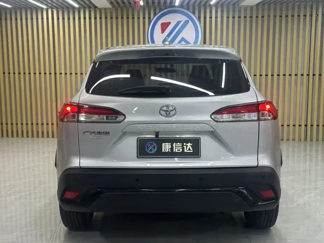 Toyota Frontlander — Фото автомобиля 8
