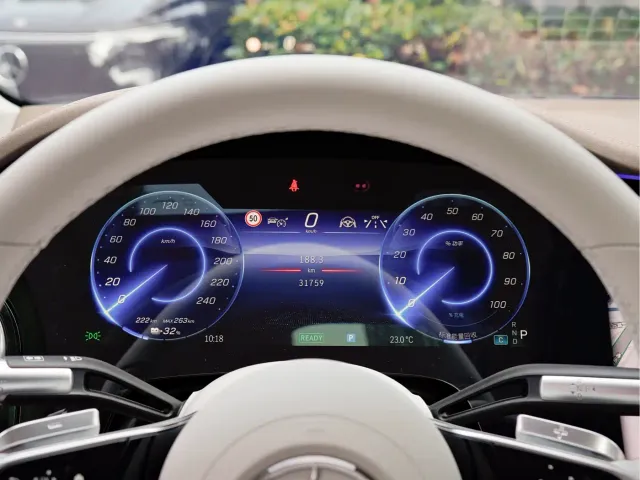Mercedes-Benz EQS — Фото автомобиля 9