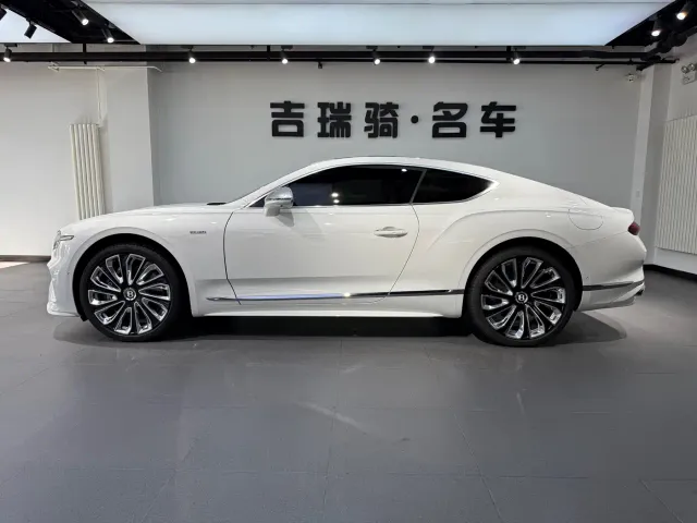 Bentley Continental Plug-in Hybrid — Фото автомобиля 7