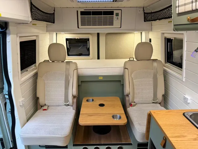 Maxus V80 RV — Фото автомобиля 20